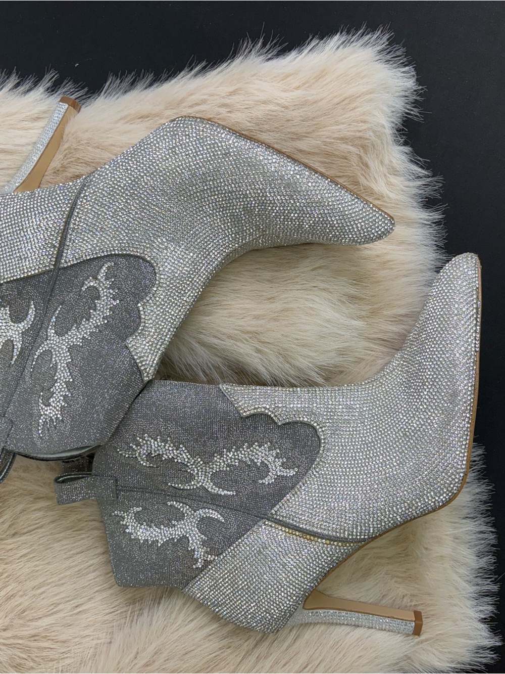 ✨ Gianni Bini Rhinestone Western Booties – Size 10 ✨